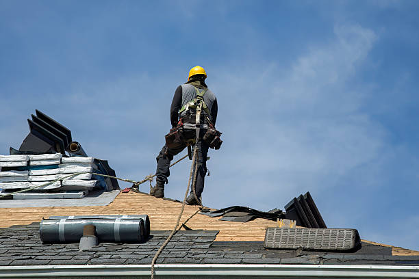 Professional Gutter Installation technician working in Glen Hope, PA
